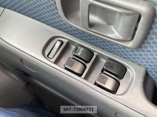 Toyota PIXIS VAN 2016-08 7980582-15