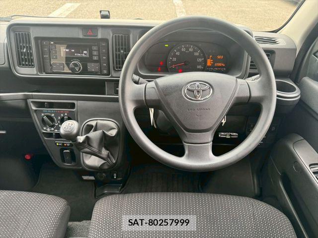 Toyota PIXIS VAN 2021-10 7980581-19