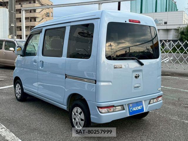 Toyota PIXIS VAN 2021-10 7980581-5
