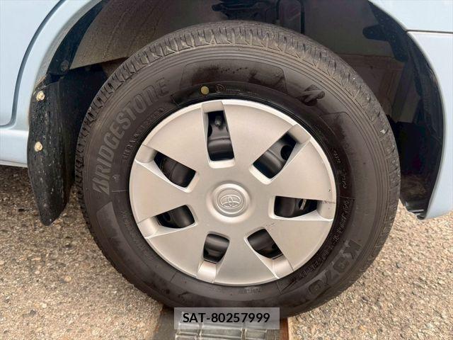 Toyota PIXIS VAN 2021-10 7980581-8