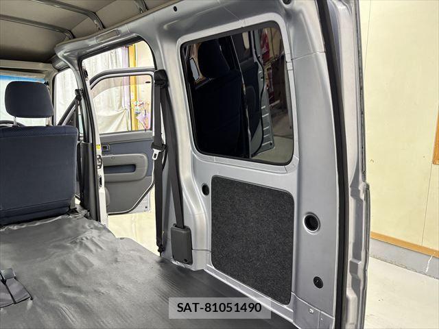 Toyota PIXIS VAN 2015-05 8037588-14