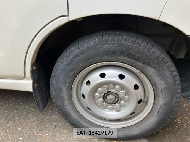 Toyota PIXIS VAN 2019-09 8037589-2