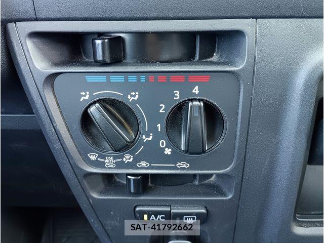 Toyota PIXIS VAN 2020-05 8209529-9