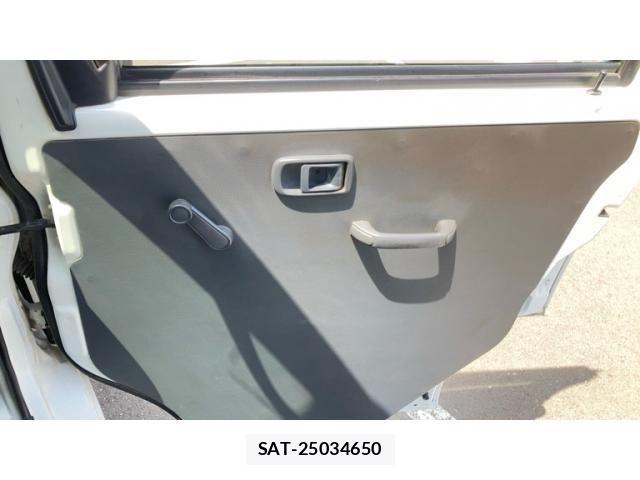 Toyota PIXIS VAN 2017-05 8231293-19