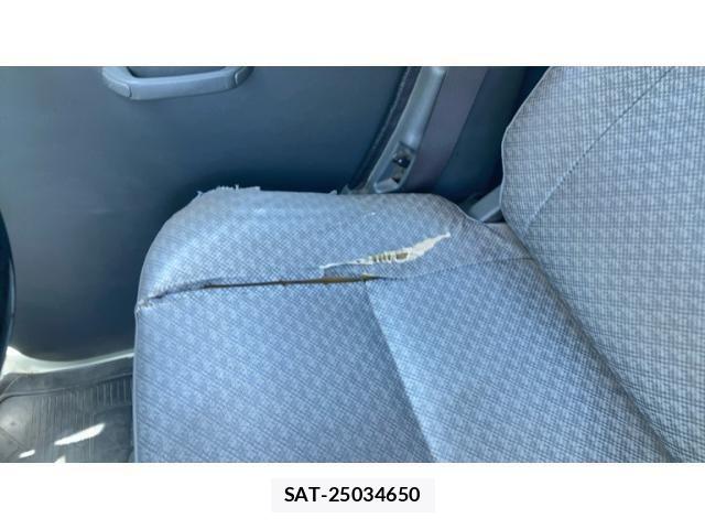 Toyota PIXIS VAN 2017-05 8231293-21