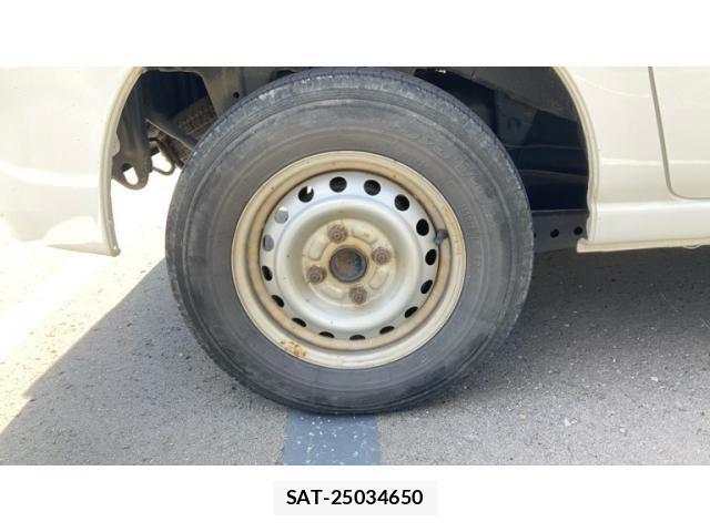 Toyota PIXIS VAN 2017-05 8231293-6