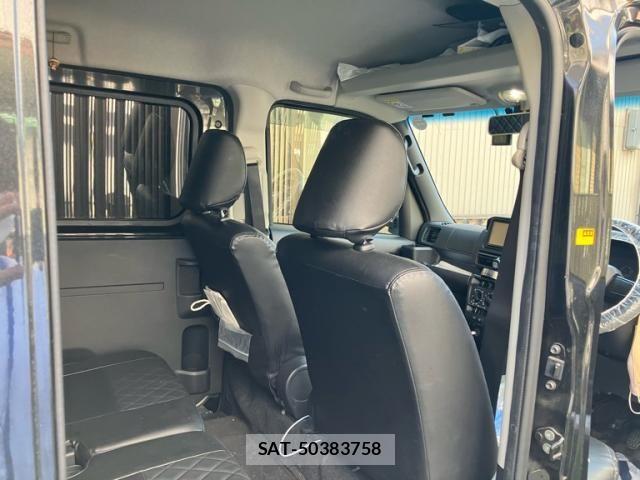 Toyota PIXIS VAN 2022-03 8316376-11