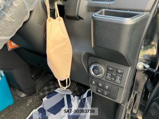 Toyota PIXIS VAN 2022-03 8316376-13