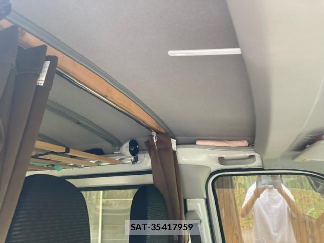Toyota PIXIS VAN 2022-11 8337378-12