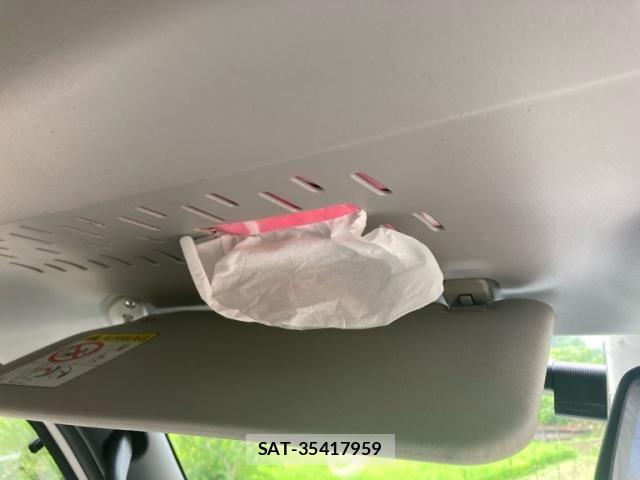 Toyota PIXIS VAN 2022-11 8337378-18