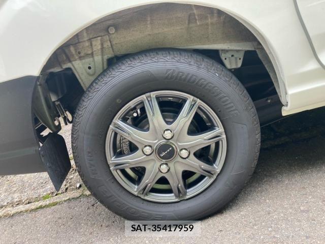 Toyota PIXIS VAN 2022-11 8337378-8