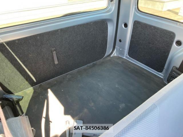 Toyota PIXIS VAN 2013-09 8414368-9