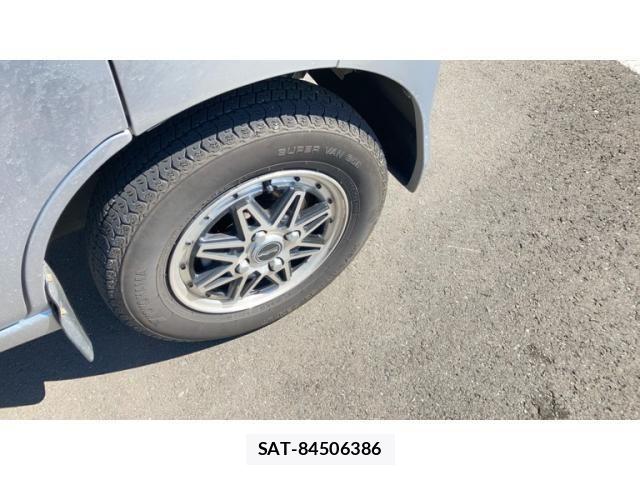 Toyota PIXIS VAN 2013-09 8414368-19