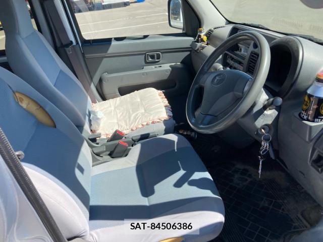 Toyota PIXIS VAN 2013-09 8414368-7