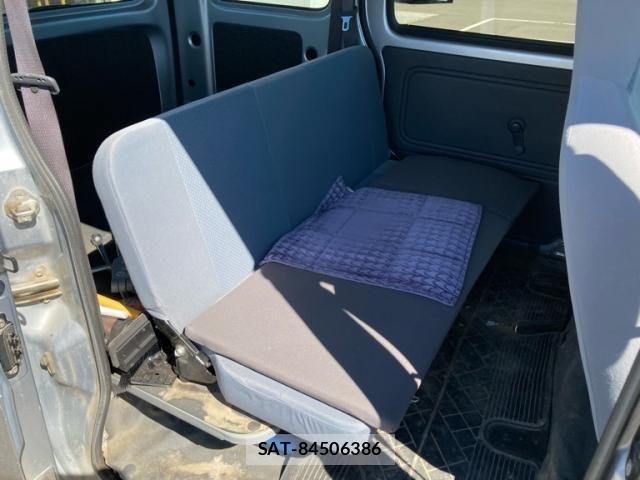 Toyota PIXIS VAN 2013-09 8414368-8