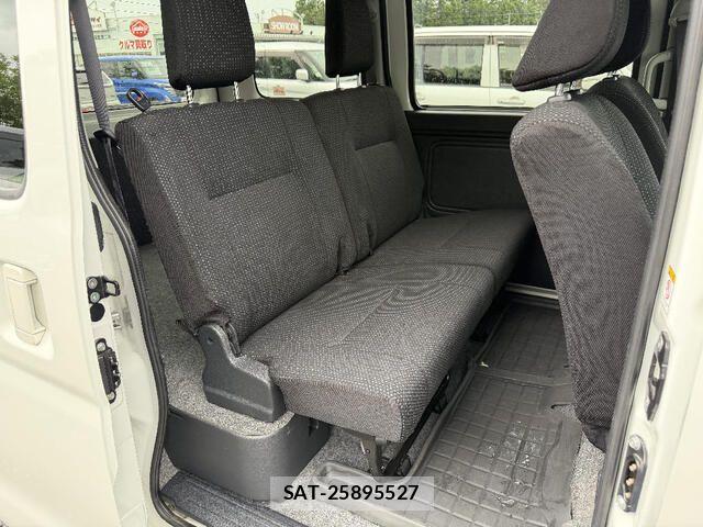 Toyota PIXIS VAN 2021-07 8414366-17
