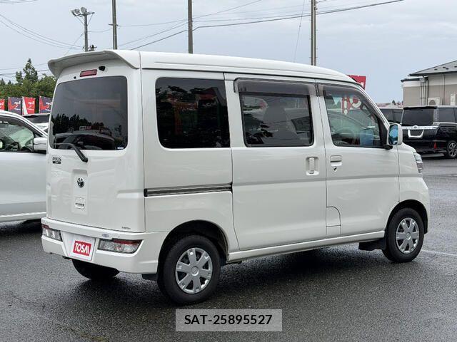 Toyota PIXIS VAN 2021-07 8414366-4