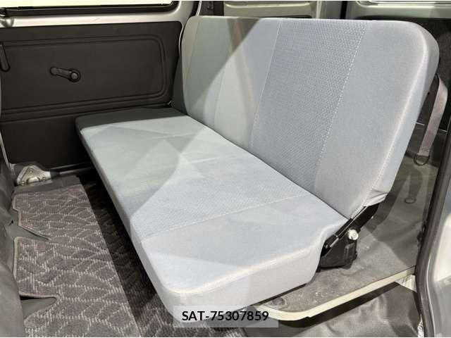 Toyota PIXIS VAN 2012-06 8563169-16