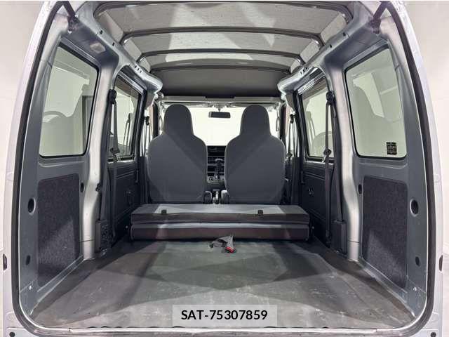 Toyota PIXIS VAN 2012-06 8563169-18