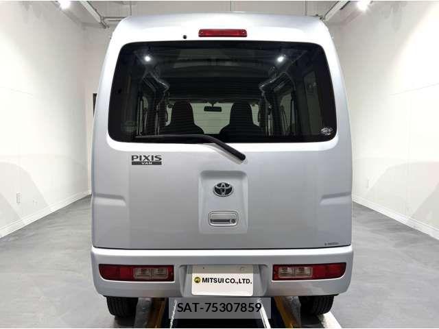 Toyota PIXIS VAN 2012-06 8563169-6