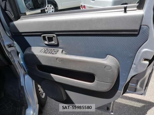 Toyota PIXIS VAN 2017-07 8686279-10