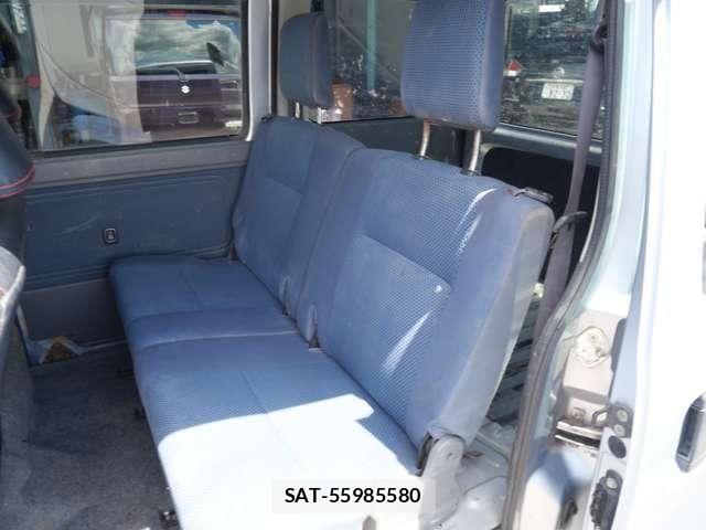 Toyota PIXIS VAN 2017-07 8686279-16