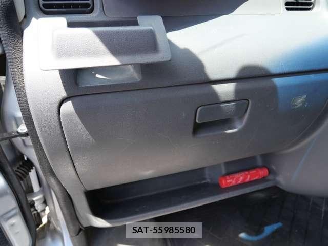 Toyota PIXIS VAN 2017-07 8686279-18