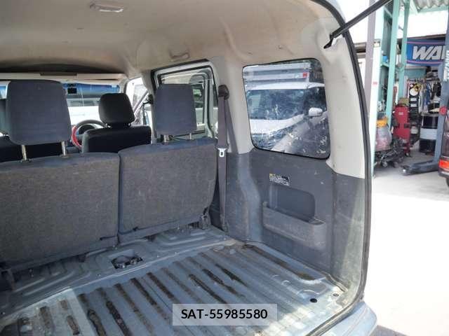 Toyota PIXIS VAN 2017-07 8686279-23