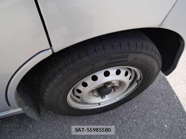 Toyota PIXIS VAN 2017-07 8686279-8