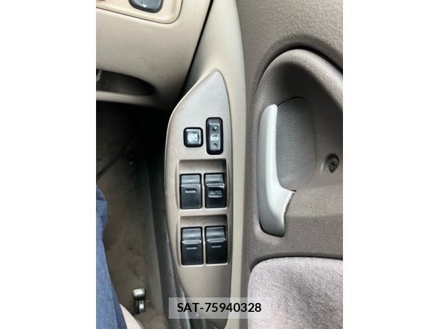 Toyota PLATZ 2003-05 7509670-12
