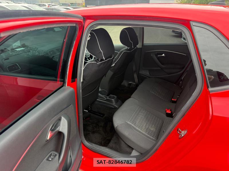 VolksWagen POLO 2014-10 1284785-8