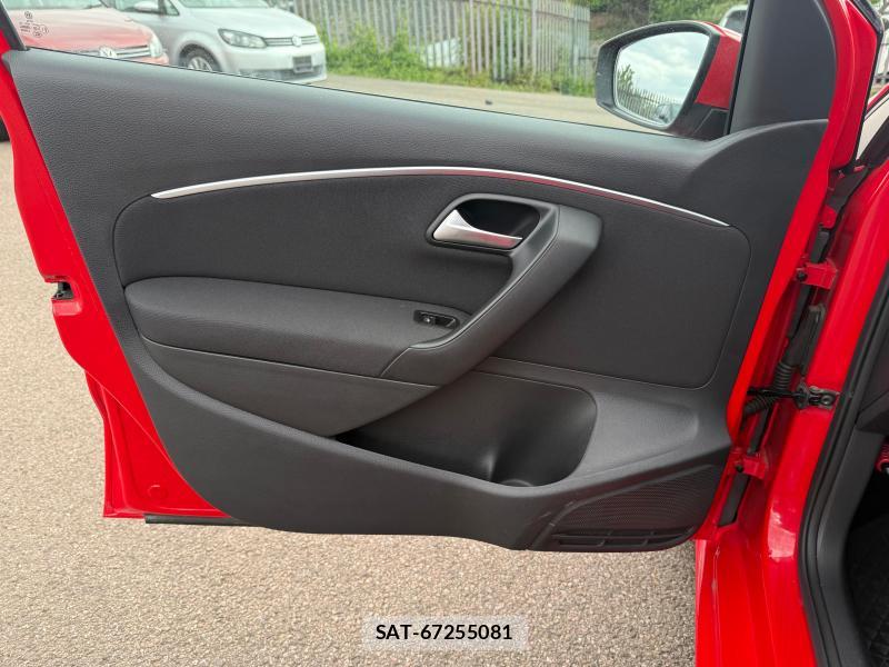 VolksWagen POLO 2016-09 1191699-20