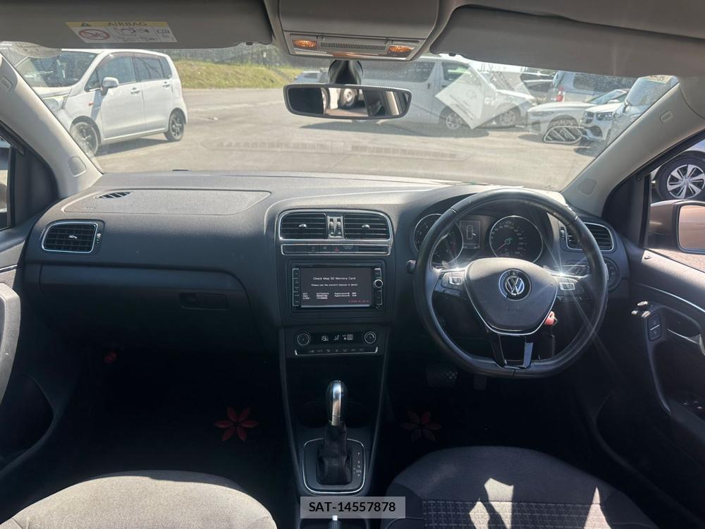 VolksWagen POLO 2015 7075112-12