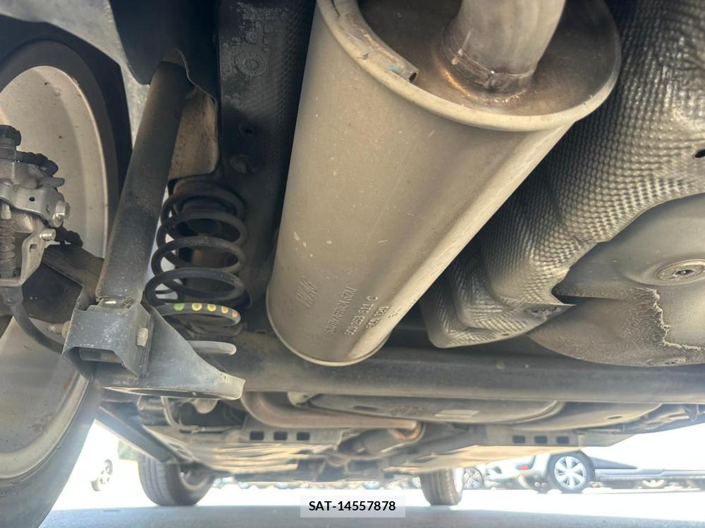 VolksWagen POLO 2015 7075112-32