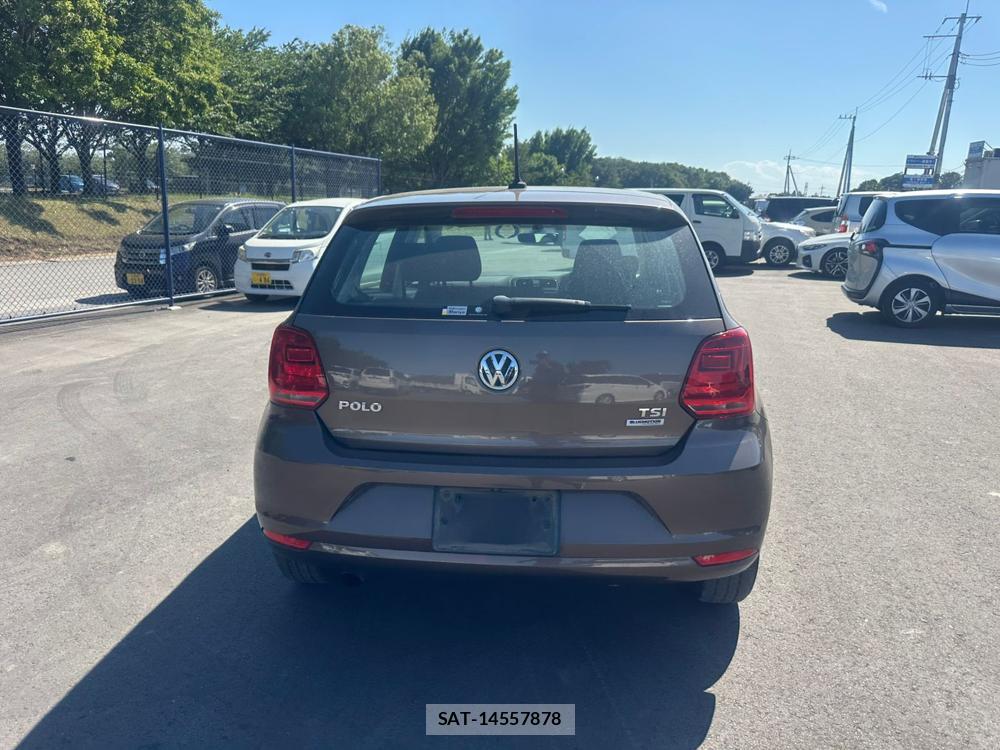 VolksWagen POLO 2015 7075112-3