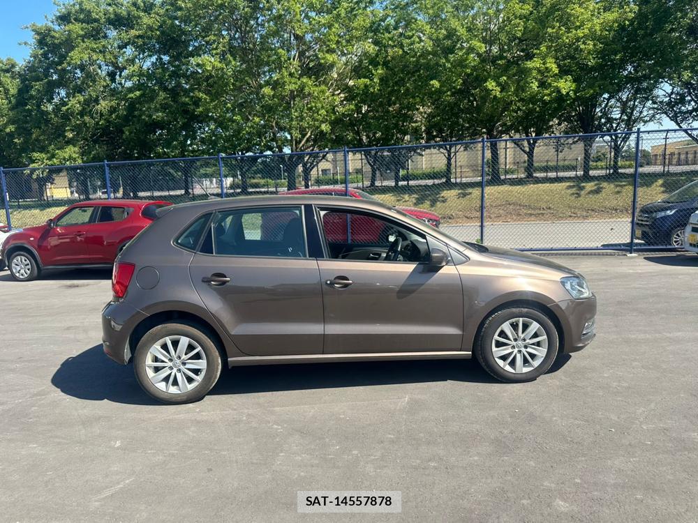 VolksWagen POLO 2015 7075112-5