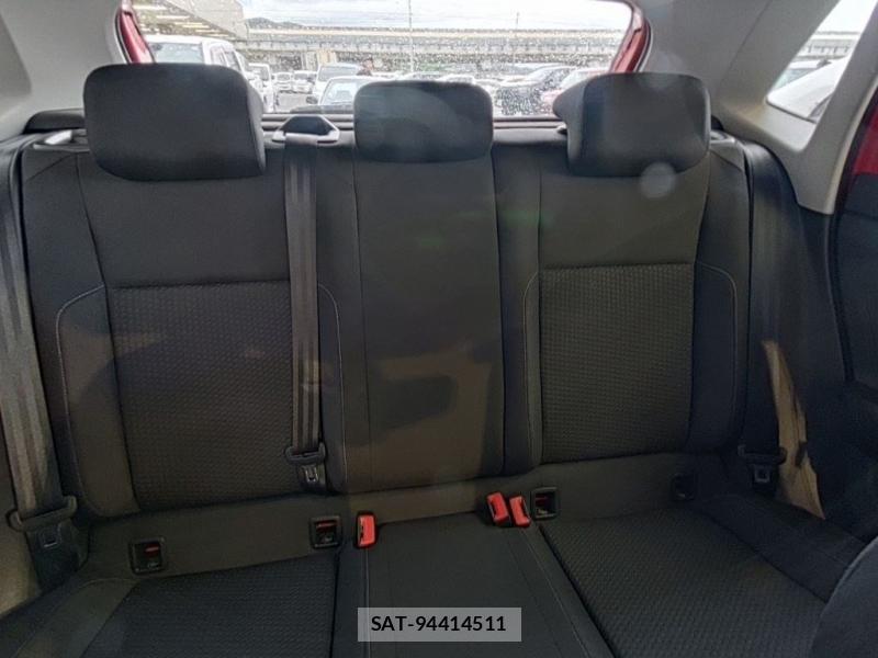 VolksWagen POLO 2018-12 7181623-5