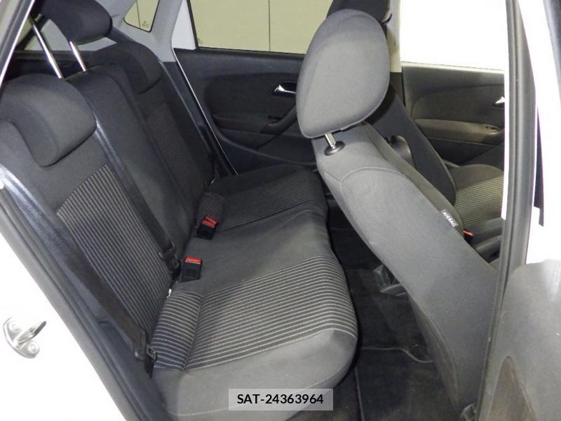 VolksWagen POLO 2013 7180528-4