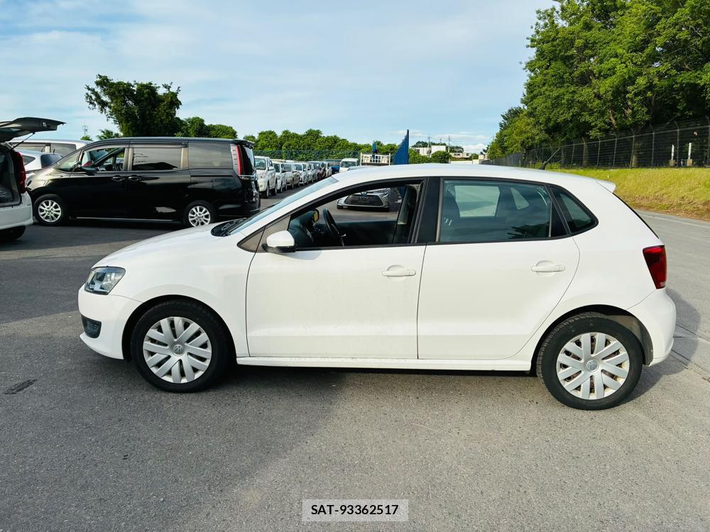 VolksWagen POLO 2012-03 7491199-1