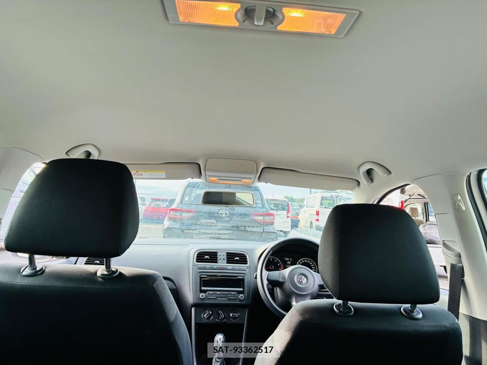 VolksWagen POLO 2012-03 7491199-24