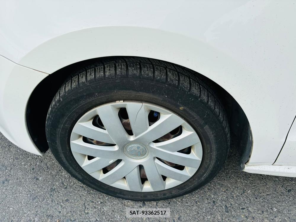 VolksWagen POLO 2012-03 7491199-29