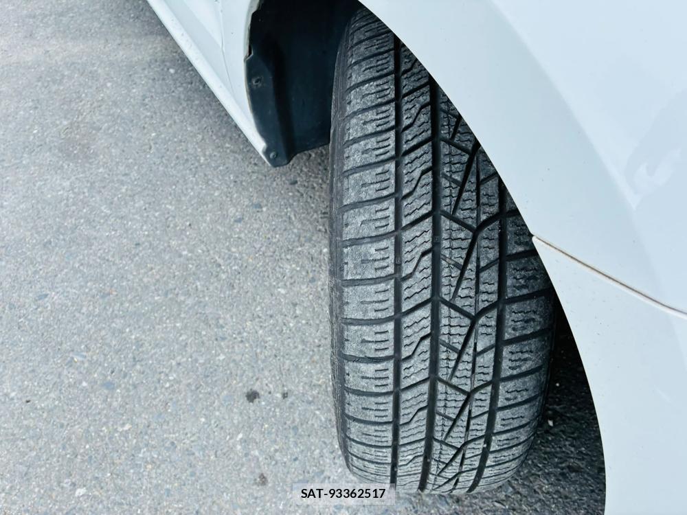 VolksWagen POLO 2012-03 7491199-32