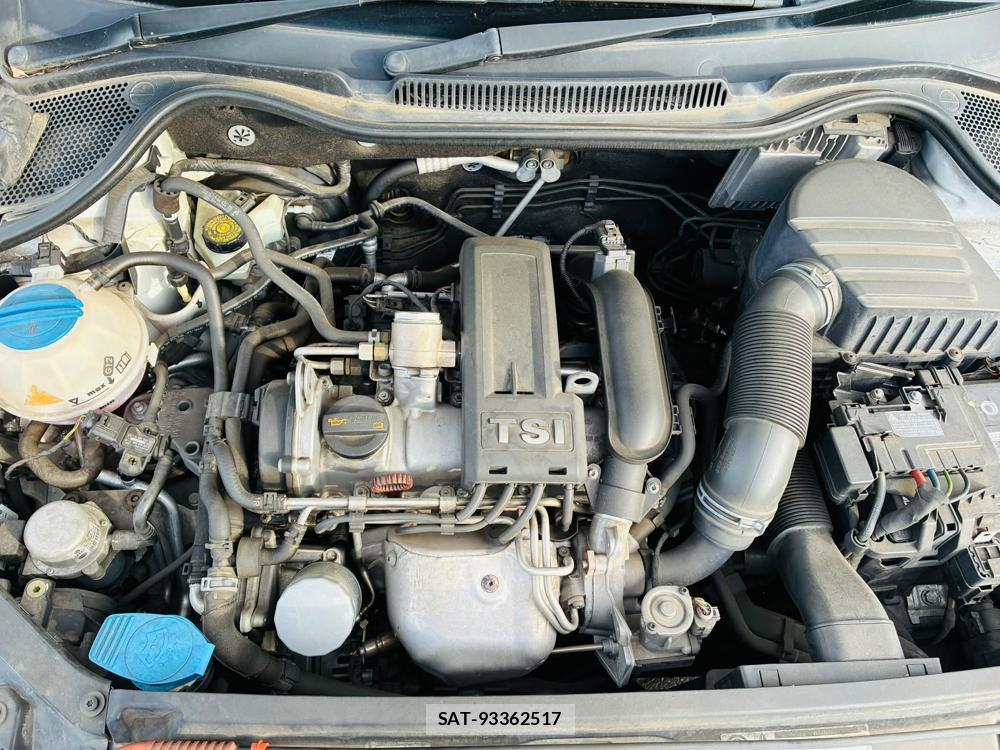 VolksWagen POLO 2012-03 7491199-38