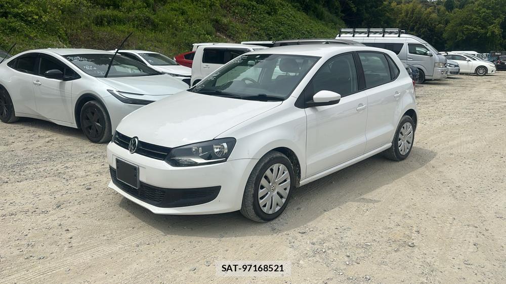 VolksWagen POLO 2013-04 6773411-0