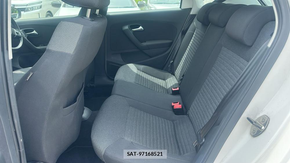 VolksWagen POLO 2013-04 6773411-9