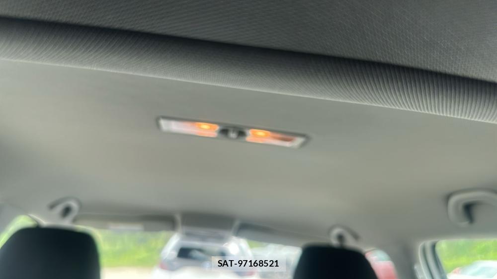 VolksWagen POLO 2013-04 6773411-21