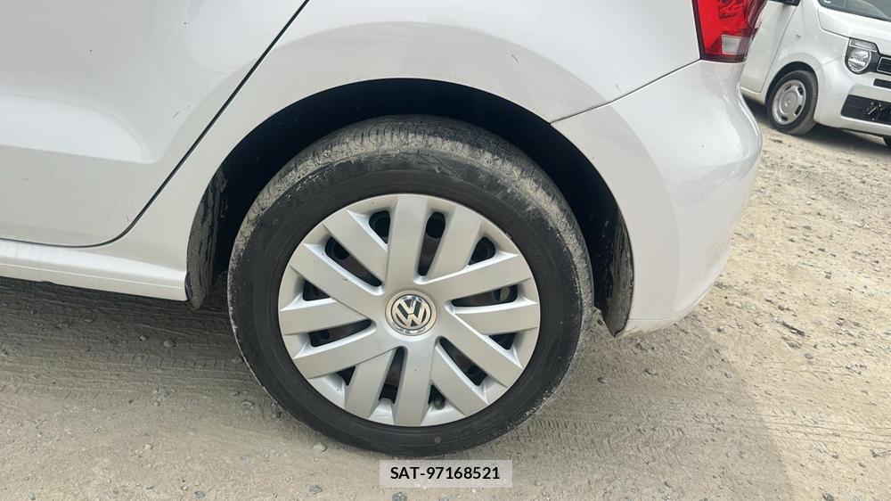 VolksWagen POLO 2013-04 6773411-27