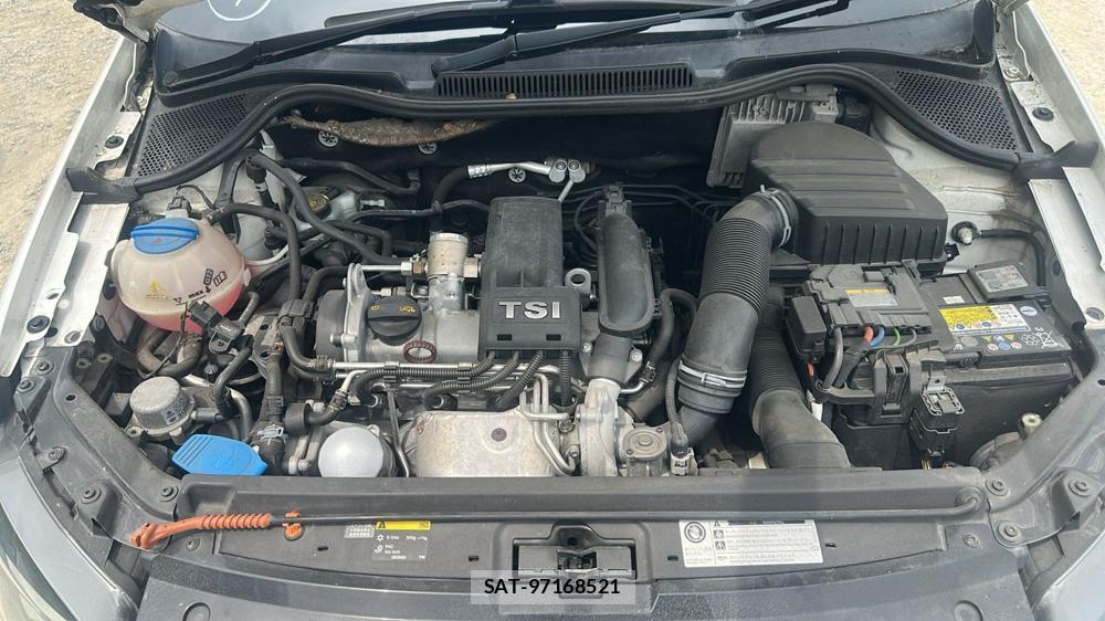 VolksWagen POLO 2013-04 6773411-32