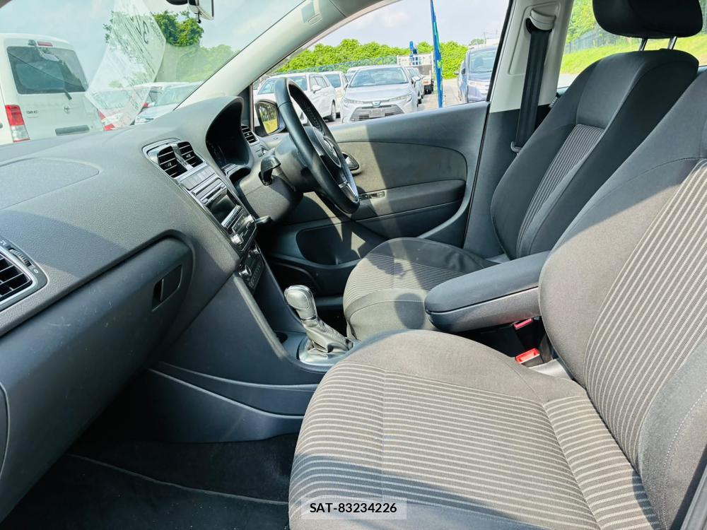 VolksWagen POLO 2013-09 7491203-10