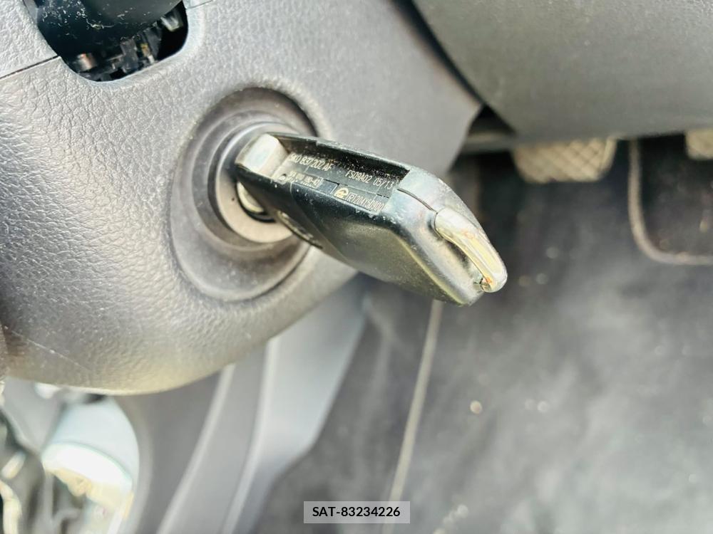 VolksWagen POLO 2013-09 7491203-16